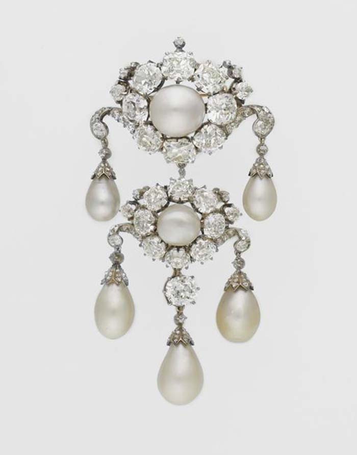 Empress Eugenie's 5 jewelry pieces at the Louvre - The French Jewelry Post  by Sandrine Merle