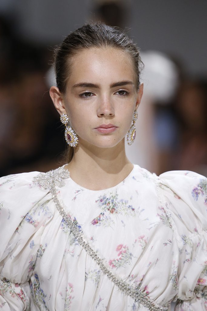 Buccellati's jewels file past at Giambattista Valli's.
