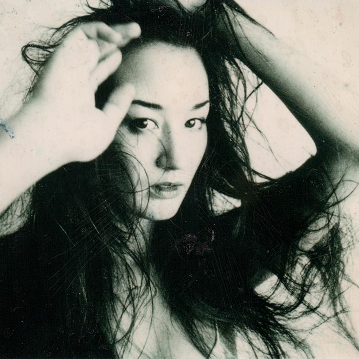 une-1-sandrine-merle-the-french-jewelry-post-harumi-klossowska-de-rola