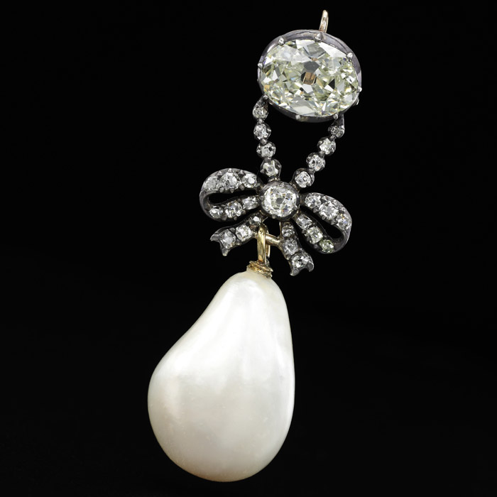 bourbon-parme-sothebys-mise-en-vanat-1