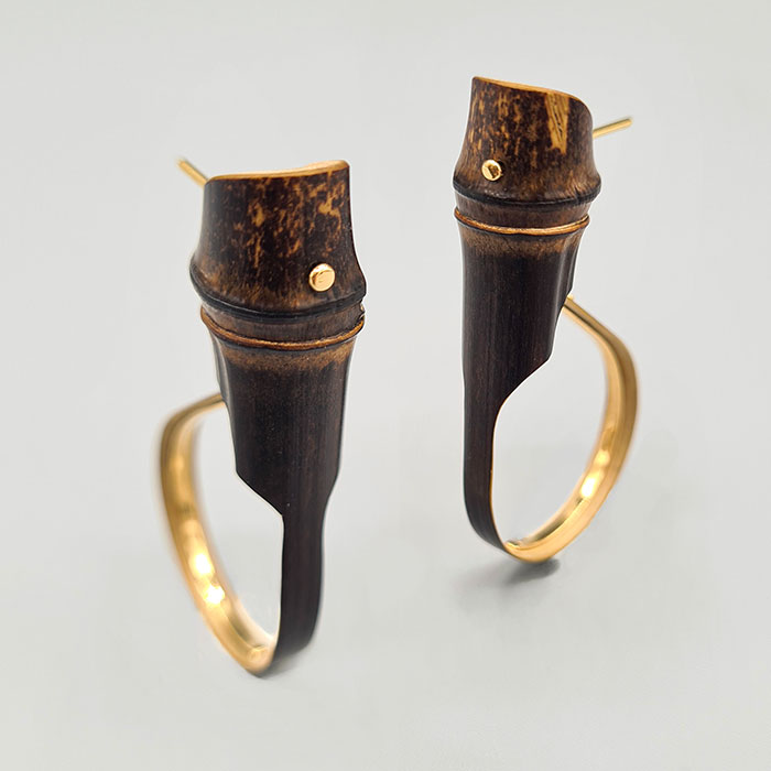 marion-vidal-galerie-minimasterpiece-collection-bambou-precieux-boucles-d-oreilles-sandrine-merle-the-french-jewelry-post