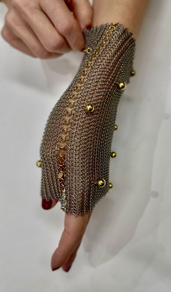 Naïla de Monbrison at Maurice Auction - Steel and gold mesh bracelet, Marcial Berro, numbered EA 1/2 (Marcial Berro gave the second one to Andrée Putman) Photo by Sandrine Merle