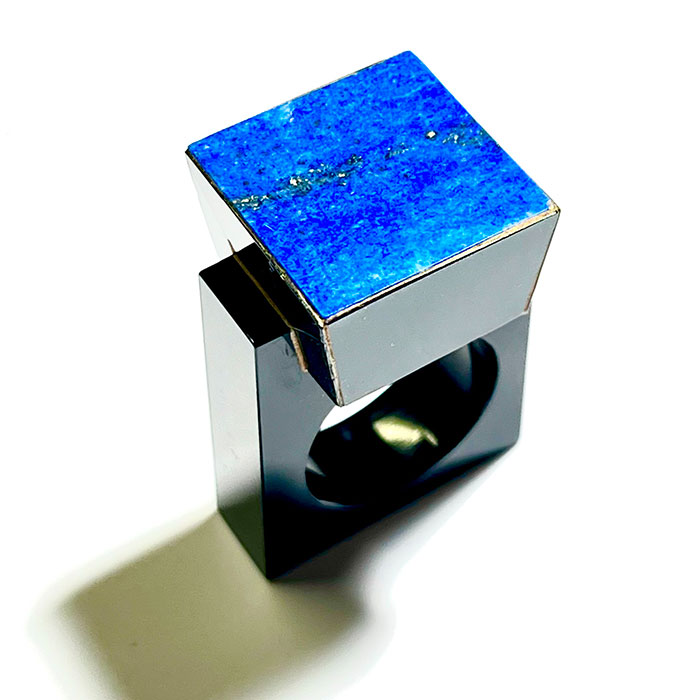 Bague en fragments d’urushi datant d'il y a 300 ans
